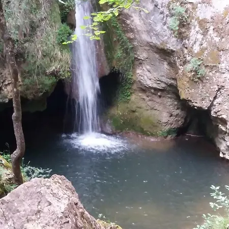 La Casita Del Rio * Sabando